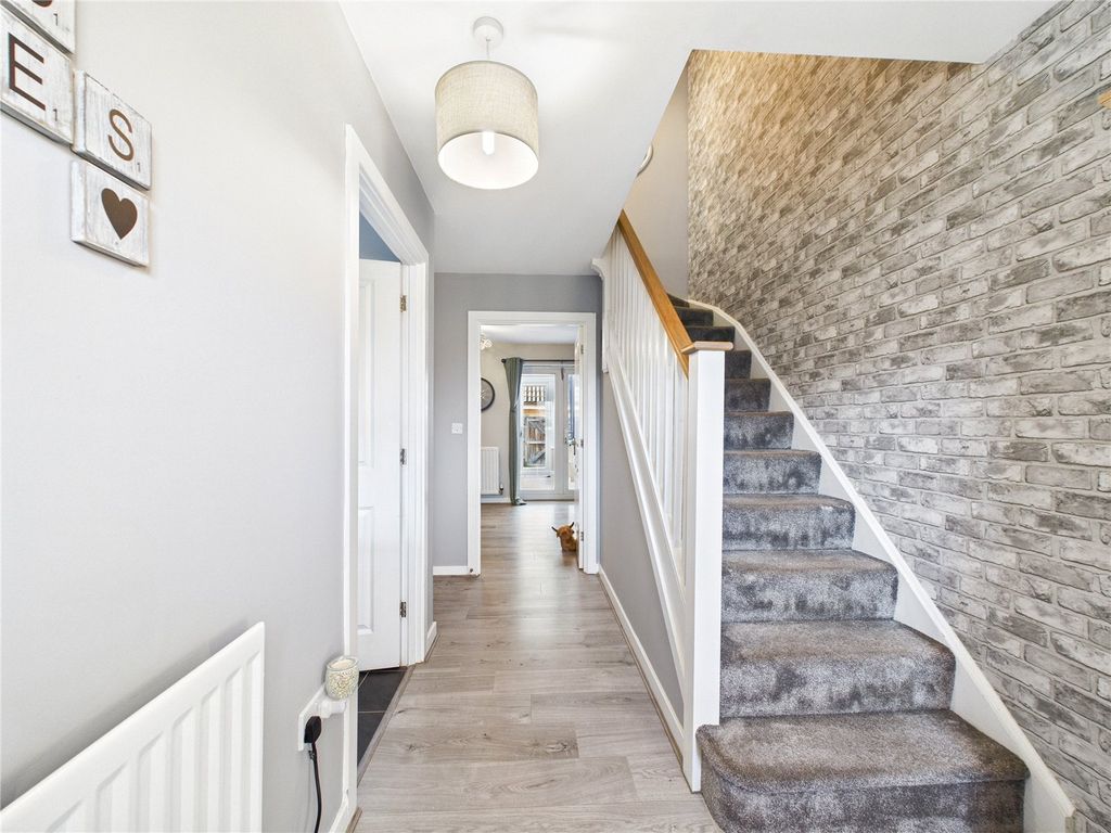 Property photo 2 of 15 Picture No. 10