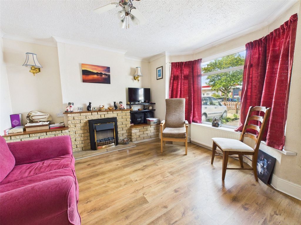 Property photo 3 of 15 Picture No. 18