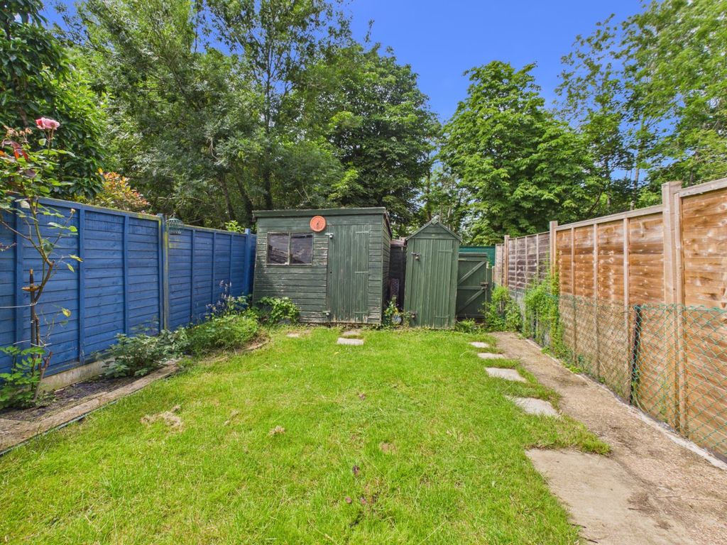 Property photo 3 of 14 Garden