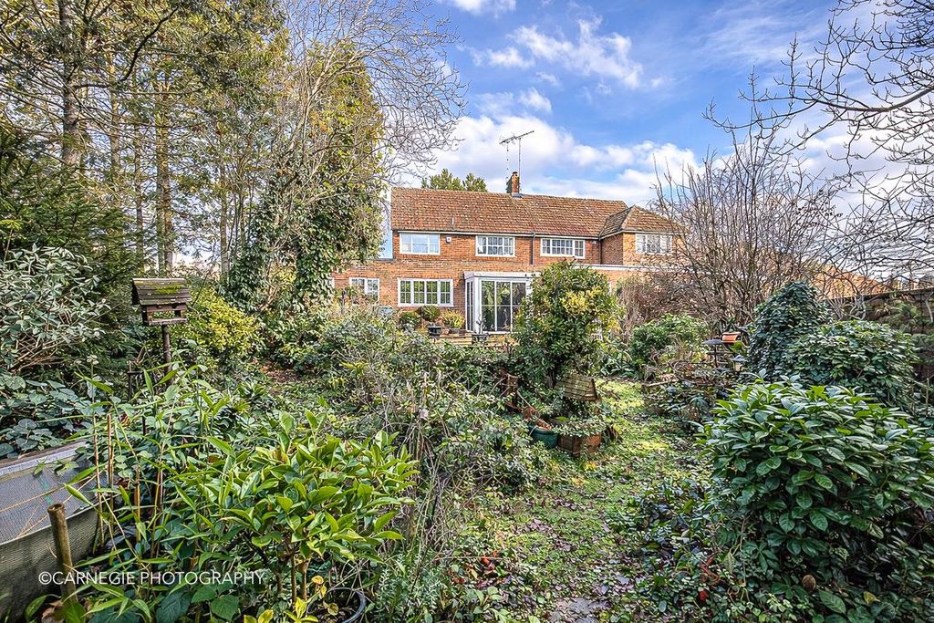 Property photo 3 of 19 Garden