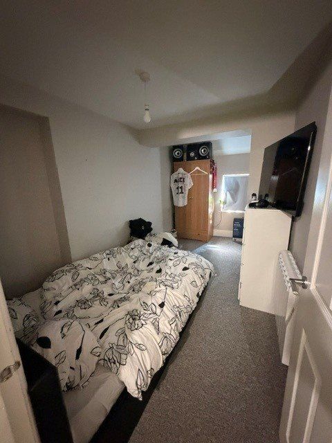 Property photo 3 of 5 3