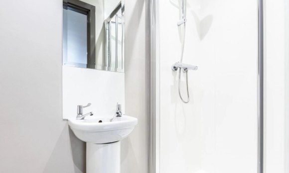 Property photo 2 of 13 8615005.Jpg