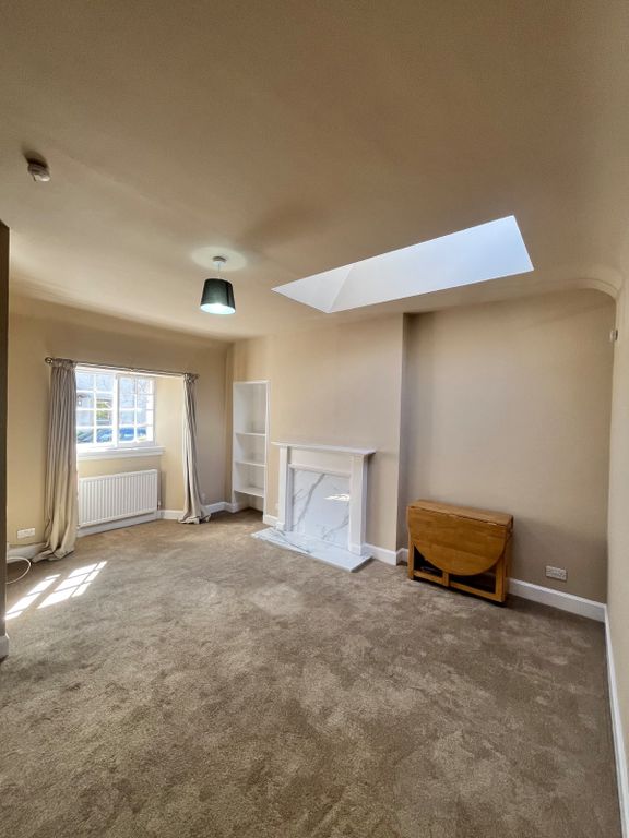 Property photo 2 of 16 Photo 2