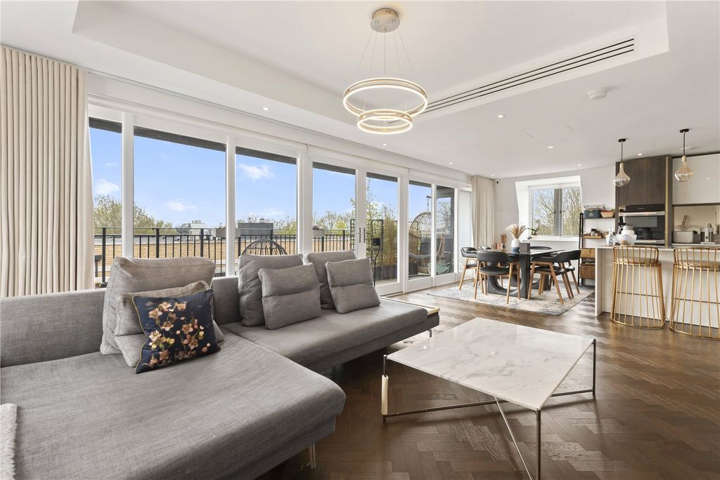 Property photo 2 of 18 Picture No. 05