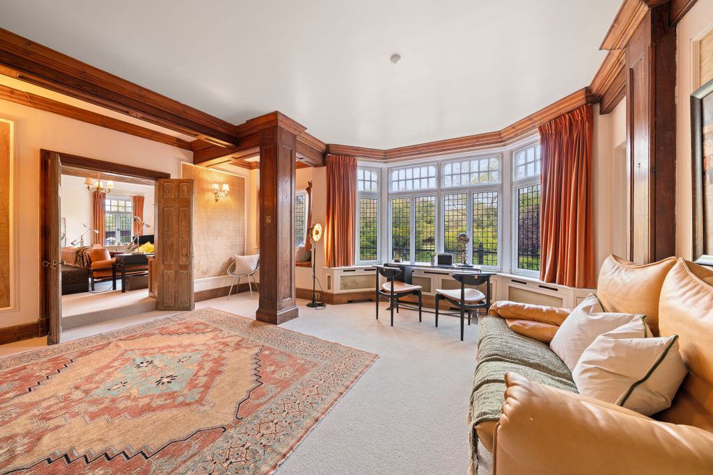 Additional image 11 of 6 bed property for saleGibraltar Lane Cookham, Maidenhead, Maidenhead SL6