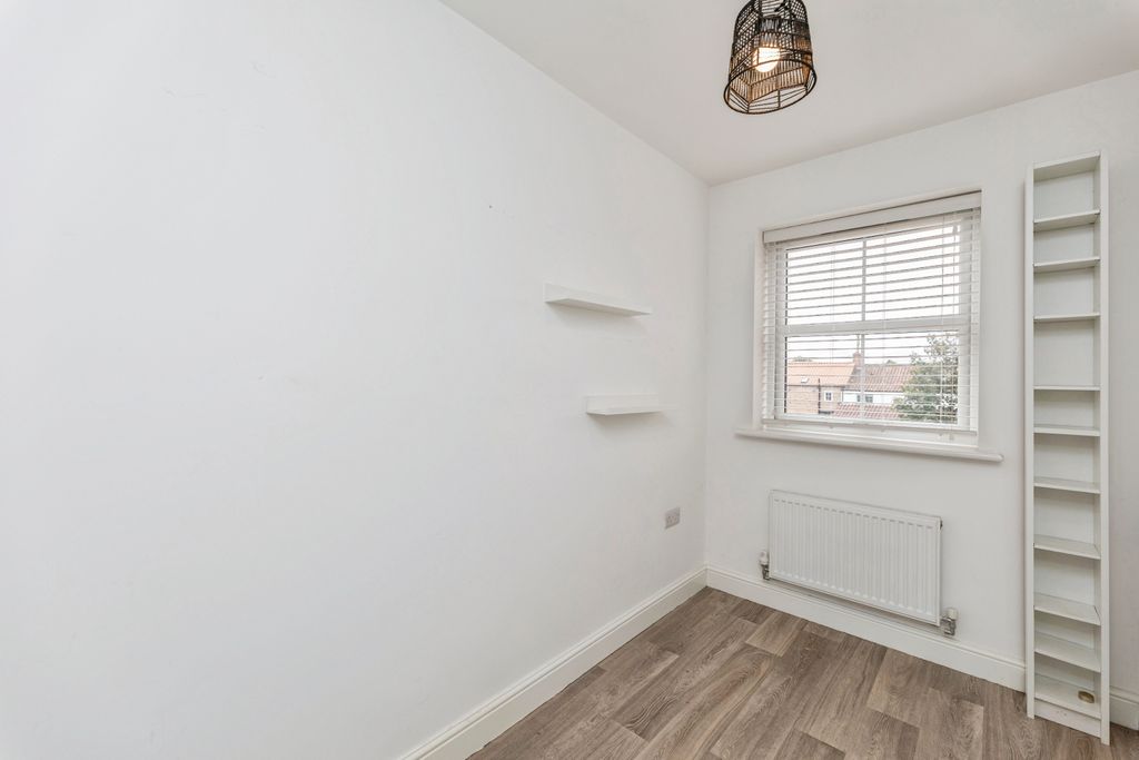 Additional image 11 of 3 bed semi-detached house for saleAire Close, Rawcliffe, Goole DN14