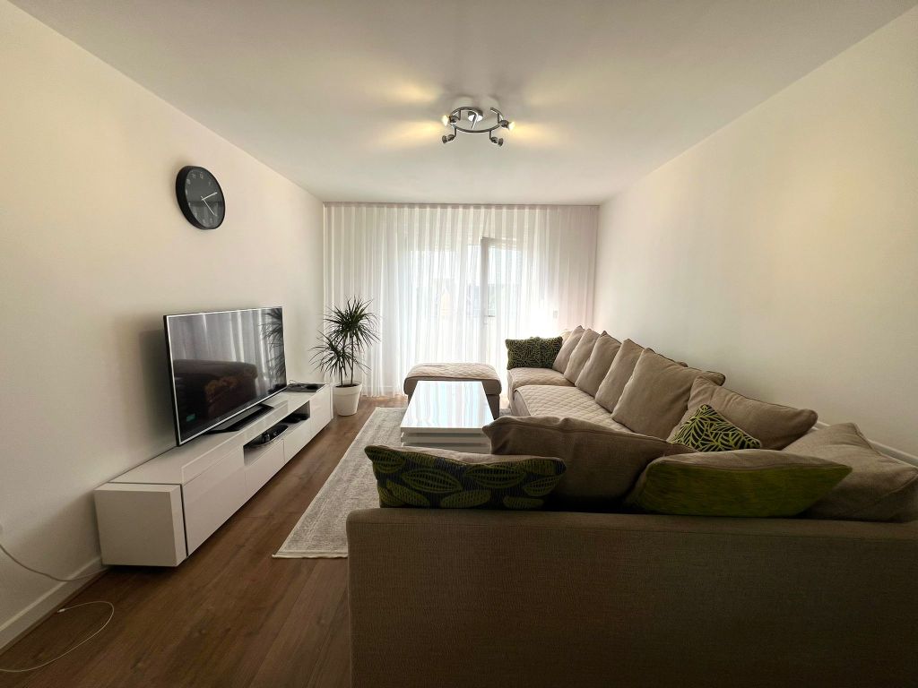 Property photo 3 of 10 Ff6263Ef-F75c-4d0A-A52F-E73d4Ac9B981
