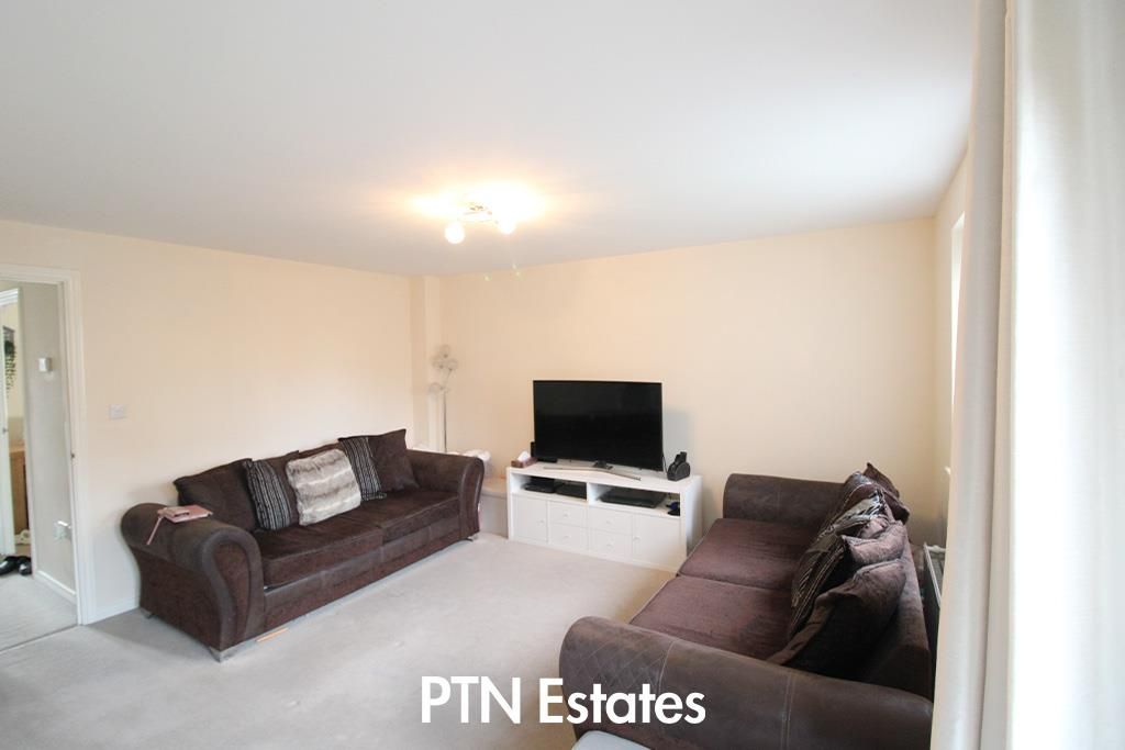 Property photo 2 of 16 Lounge.Jpg