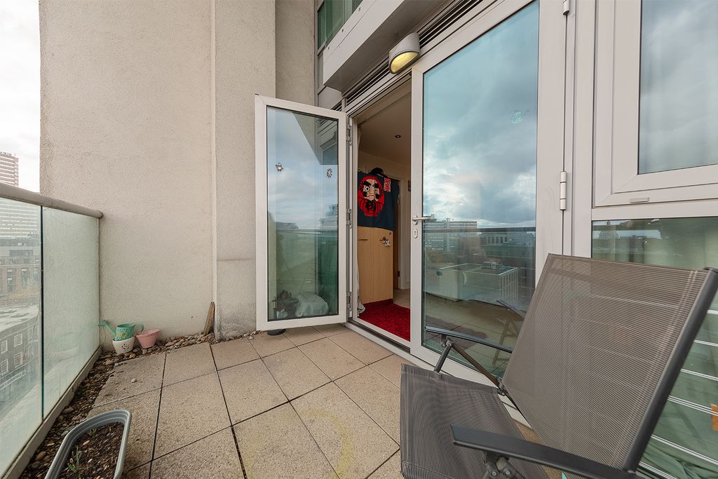 Property photo 1 of 26