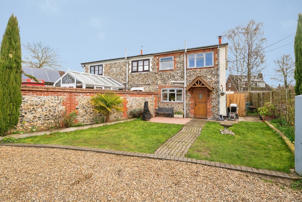 Property photo 2 of 16 Pbox-Img.Jpg
