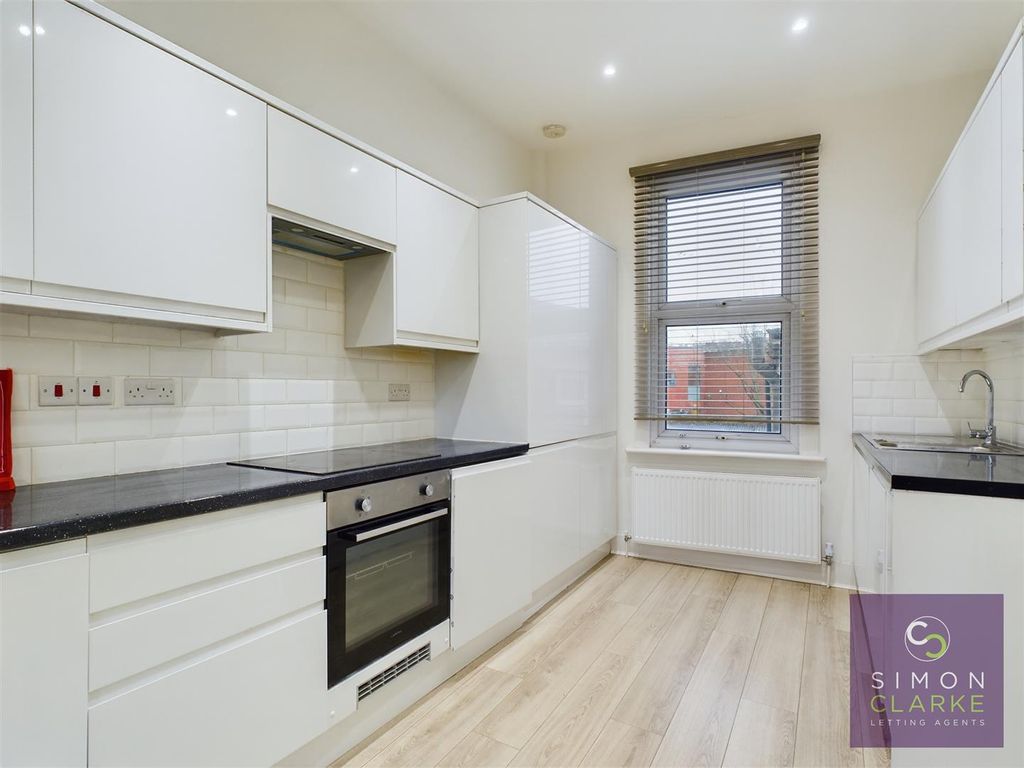 Property photo 3 of 8 Cam03369G0-Pr0005-Still001.Jpg