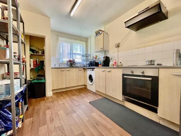 Property photo 3 of 10 Bedroom