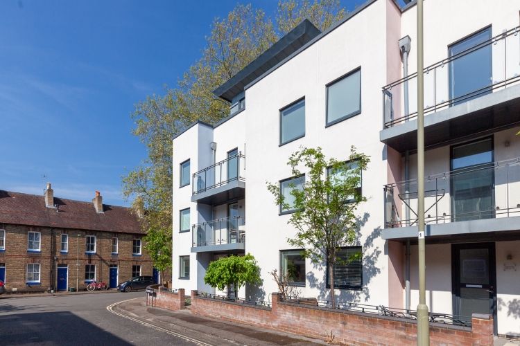 Property photo 3 of 8 253335