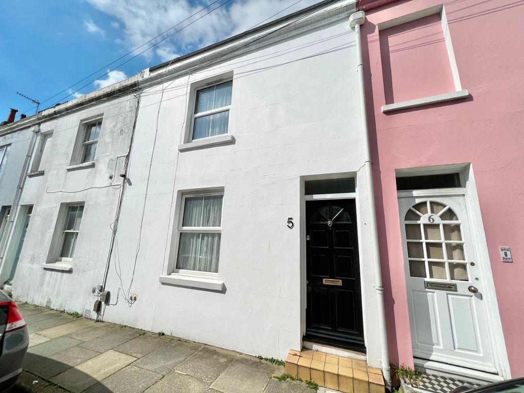 Property photo 1 of 8