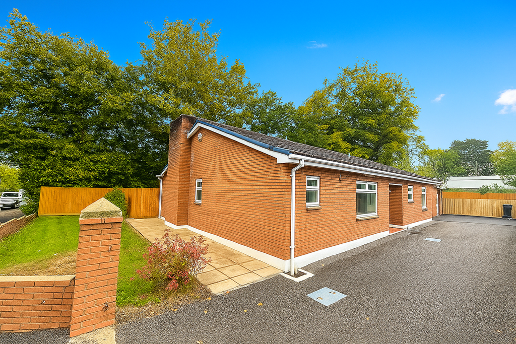 Property photo 1 of 15 Front Photo.doc