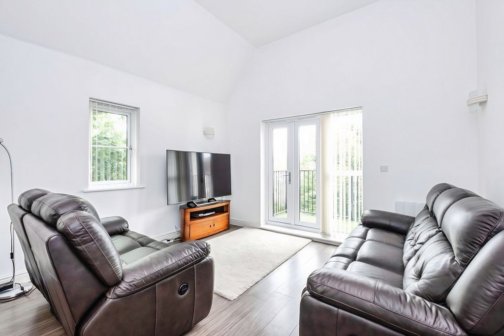 Property photo 3 of 7 Pbox-Img.Jpg