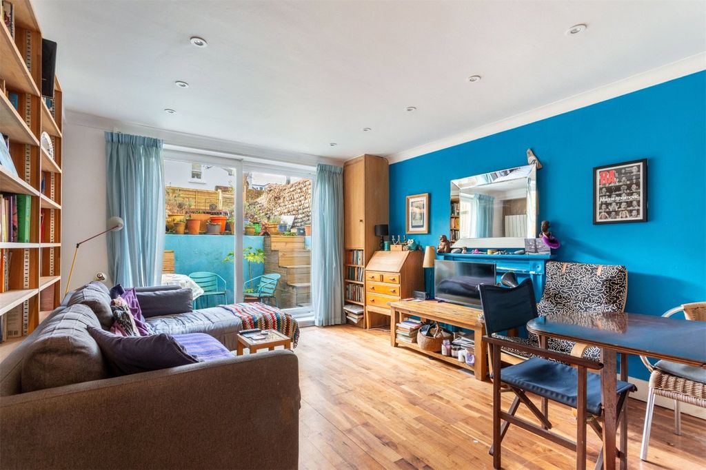 Property photo 1 of 14 Picture No. 15