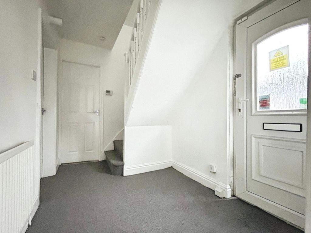 Property photo 2 of 19 Pbox-Img.Jpg