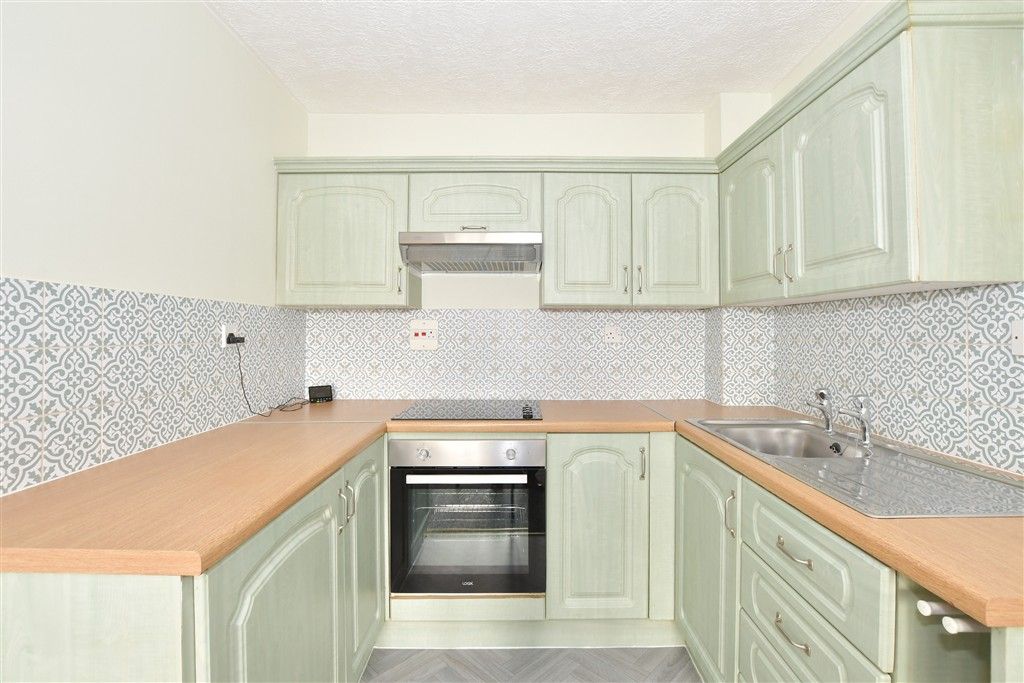 Property photo 1 of 16 Kitchen