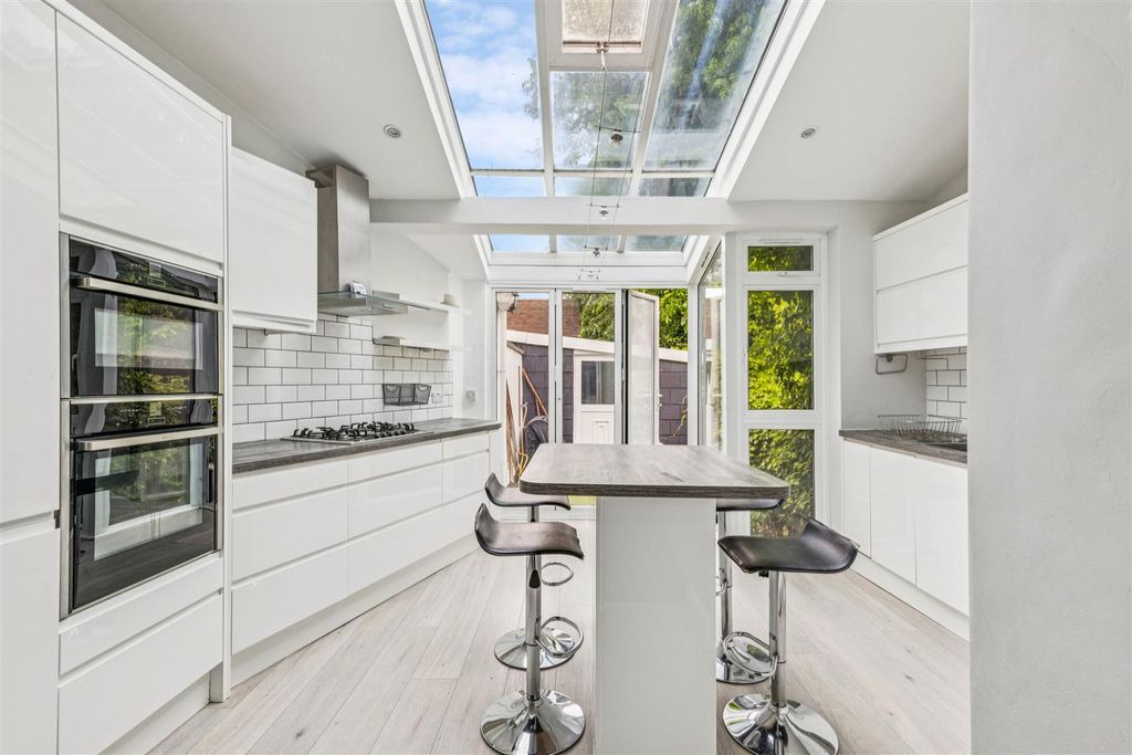 Property photo 1 of 13 5.Jpg