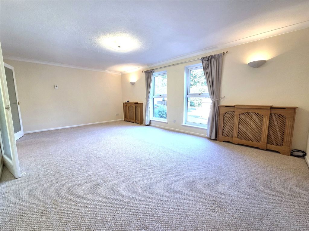 Property photo 3 of 10 Picture No. 11