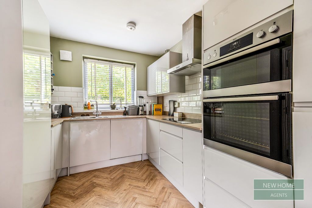 Property photo 3 of 17 Photo 13