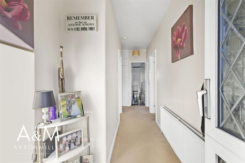 Property photo 3 of 19 4D4A8931.Jpg