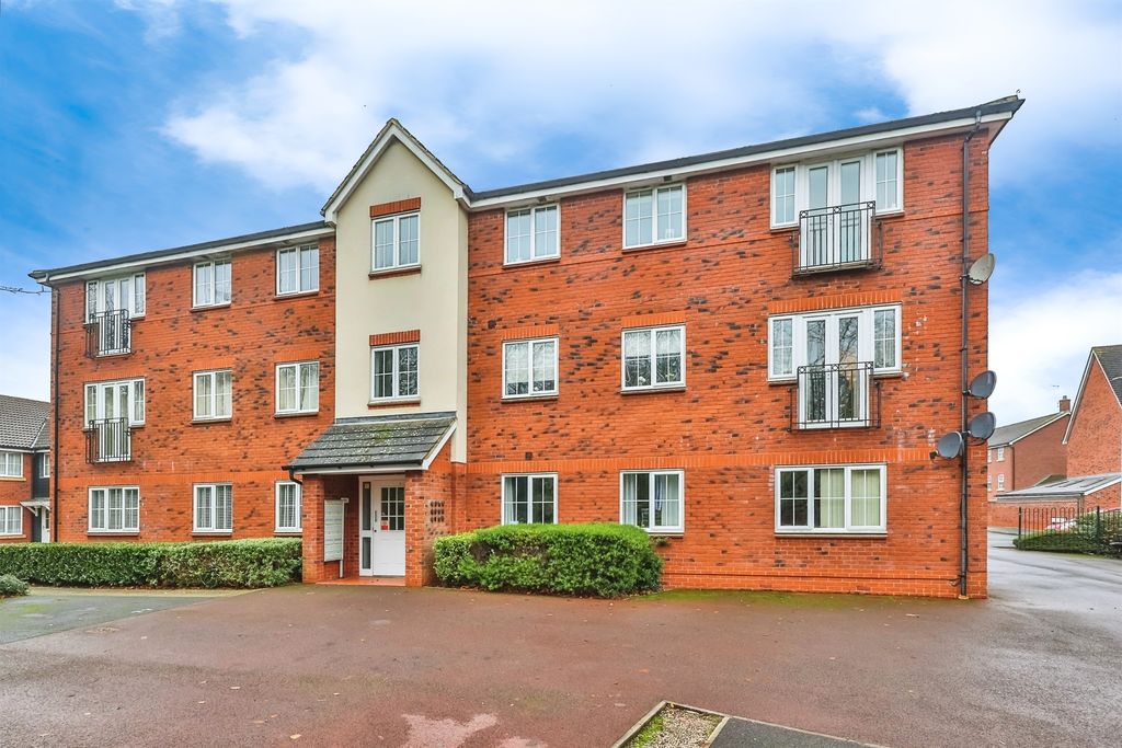 Property photo 2 of 17