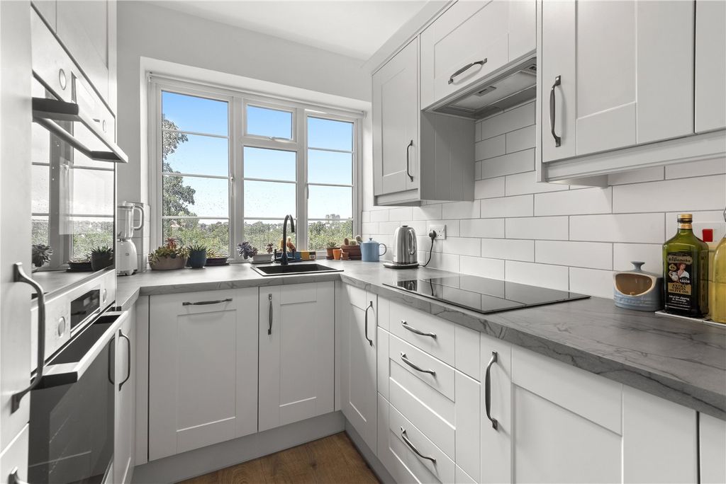 Property photo 3 of 11 Picture No. 04