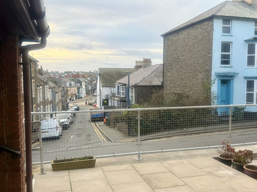 Property photo 3 of 7