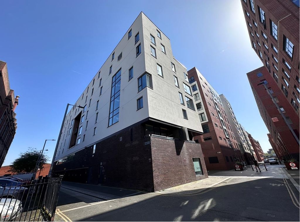 Property photo 2 of 12