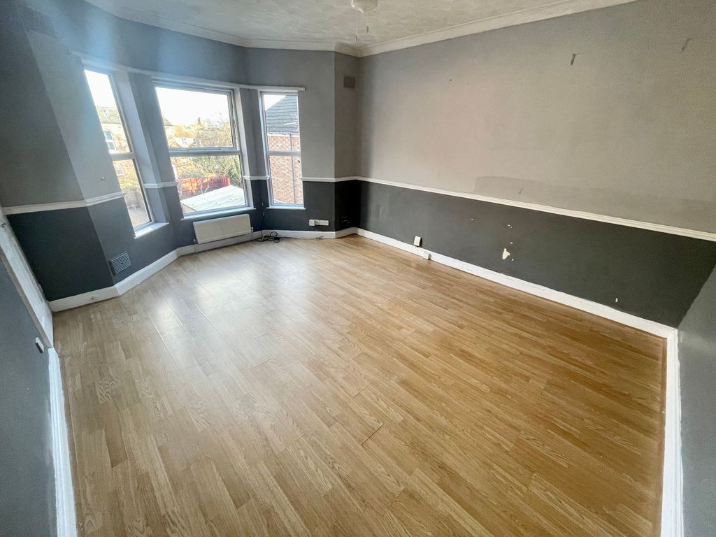 Property photo 2 of 5 Image
