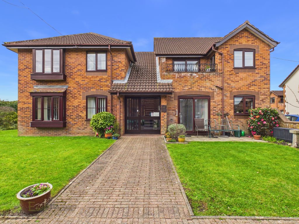 Property photo 1 of 12 Cam03589G0-Pr0089-Still007