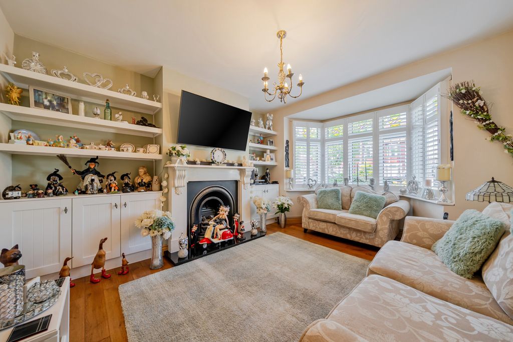 Property photo 2 of 30 1482553-1-6A3c2E1...