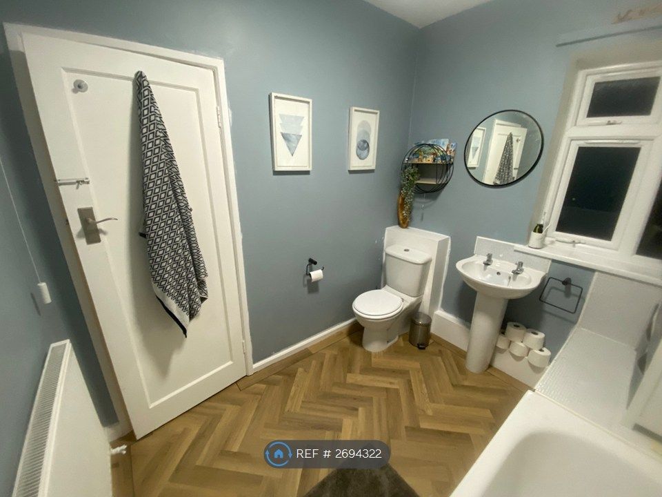 Property photo 1 of 3