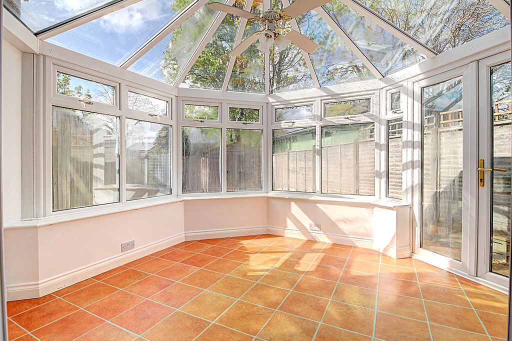 Property photo 3 of 15 Conservatory