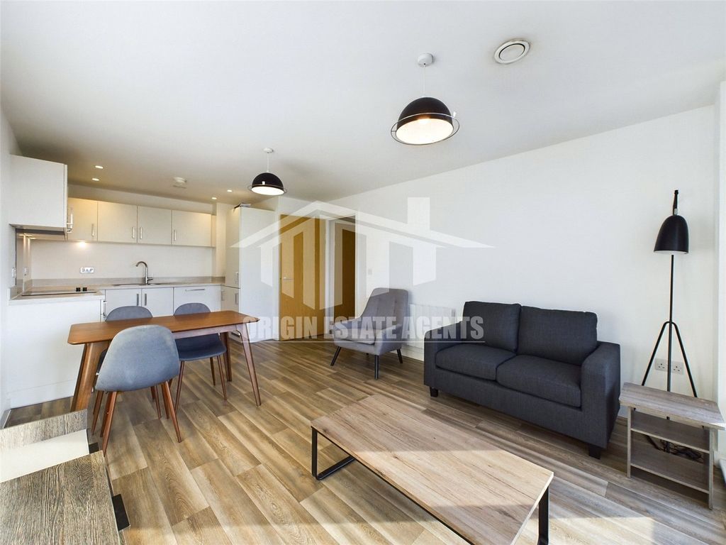 Property photo 3 of 14 Picture No. 12