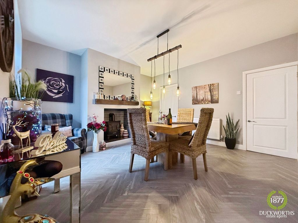 Property photo 3 of 50