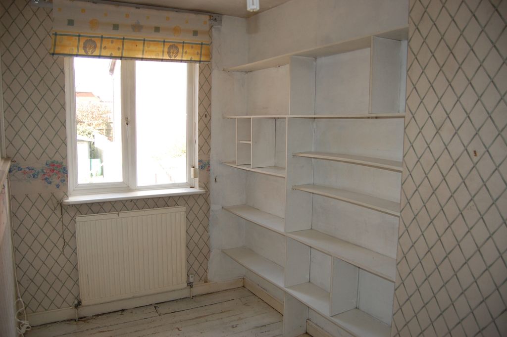 Property photo 3 of 19 Photo 2