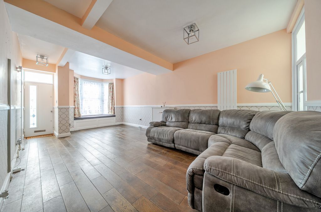 Property photo 2 of 10 1470800-23-6A2090...