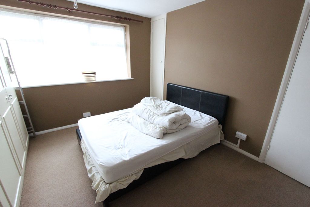 Property photo 1 of 27