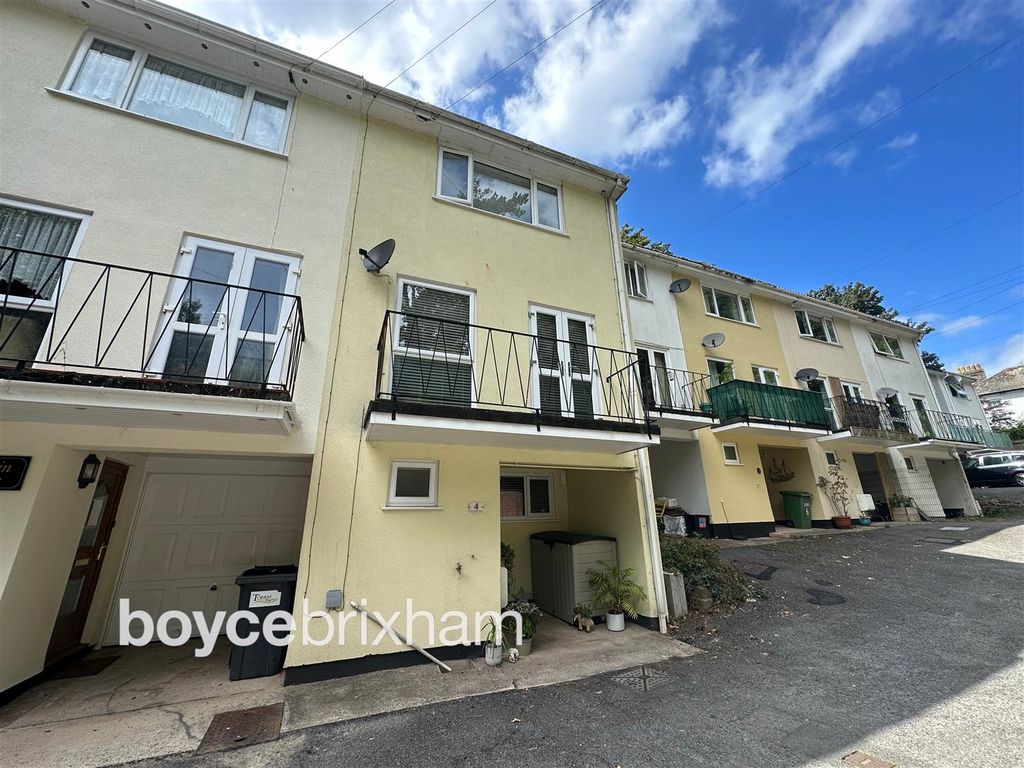 Property photo 1 of 16 Newwatermarkforonlinefront.Jpg