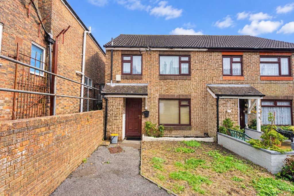 Property photo 1 of 19 Ad08Ae9A-6A7B-4d25-8A8B-d6B938E42E71.Png