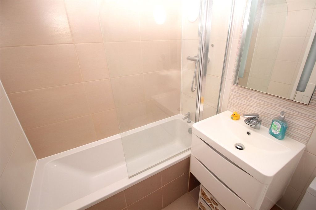 Property photo 3 of 7 Picture No. 05