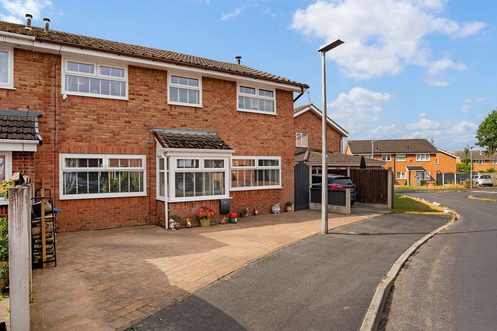Property photo 1 of 36