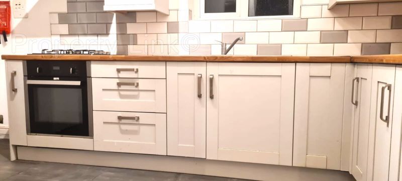 Property photo 2 of 18 Photo 17