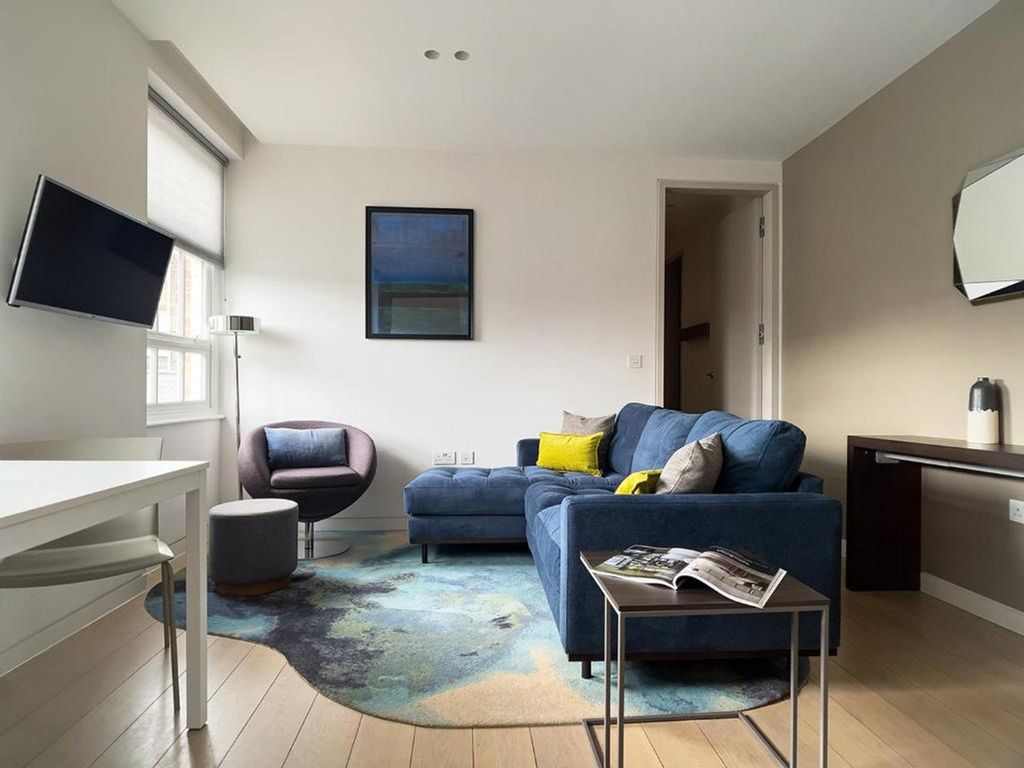 Property photo 1 of 12 Living Room
