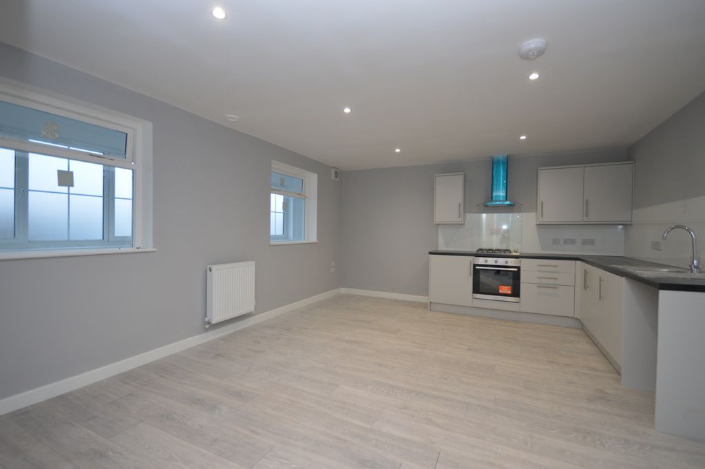 Property photo 3 of 4 Kitchen