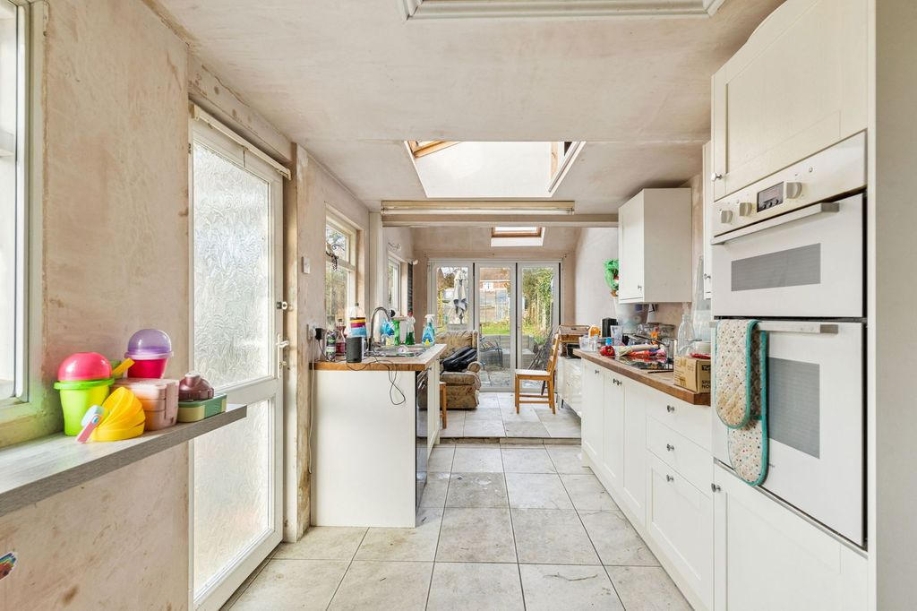 Property photo 3 of 16