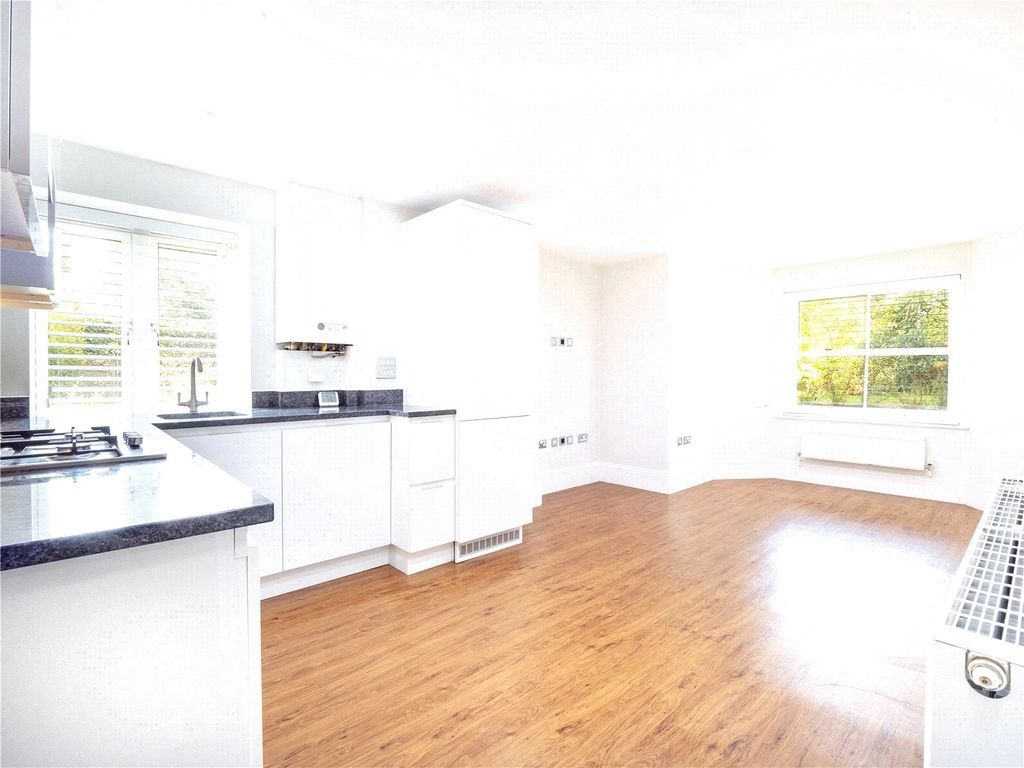 Property photo 2 of 10 Picture No. 22